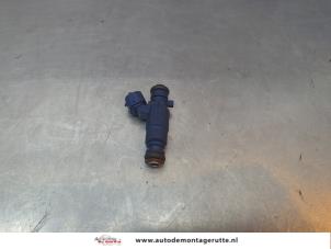 O180037 Gebruikte injector (benzine injectie) Kia Cee'D