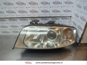 O180049 Gebruikte linker koplamp Audi A6