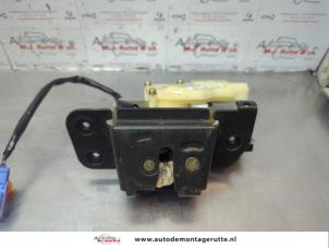 O180058 Gebruikte slotmechaniek achterklep Honda Jazz