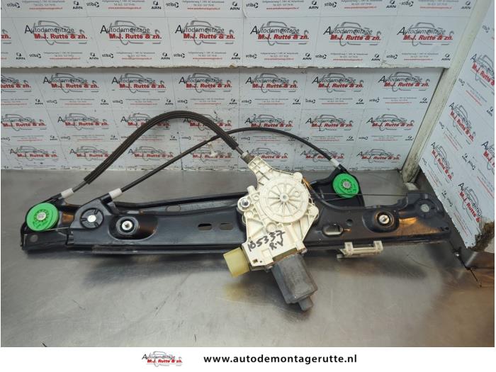 Gebruikte Raammechaniek 4Deurs rechts-voor BMW 3-Serie O180098