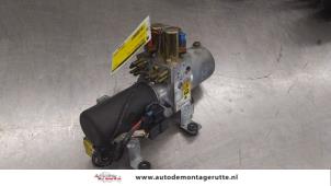 O180186 Gebruikte cabriodak motor Renault Megane