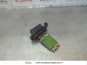 O180230 Gebruikte kachel weerstand Opel Corsa