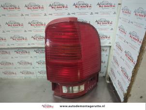 O180256 Gebruikte achterlicht rechts Seat Alhambra