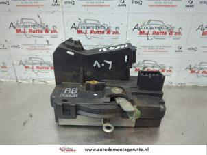 O180279 Gebruikte slotmechaniek portier 2deurs links Opel Astra