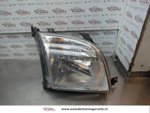 O180337 Gebruikte rechter koplamp Ford Fusion