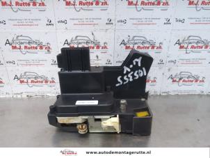 O180339 Gebruikte slotmechaniek portier 4deurs links-voor Ford Fusion
