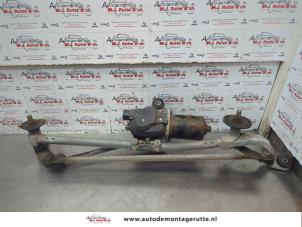 O180396 Gebruikte ruitenwismotor+mechaniek Nissan NV200