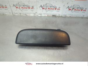 O180406 Gebruikte portiergreep 4deurs links-voor Suzuki Alto