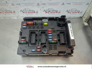 O180408 Gebruikte zekeringkast Peugeot 307