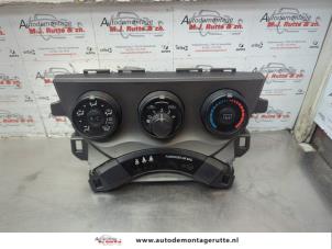 O180433 Gebruikte kachel bedieningspaneel Subaru Trezia