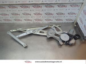 O180450 Gebruikte ruitmechaniek 4deurs links-voor Subaru Trezia