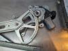 Gebruikte Raammechaniek 4Deurs links-voor Subaru Trezia O180450