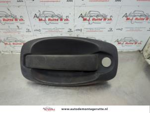 O180560 Gebruikte deurgreep 2deurs links Peugeot Bipper