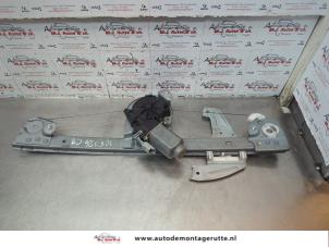 O180608 Gebruikte ruitmechaniek 2deurs links-voor Citroen C1