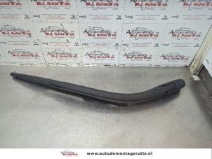 O180614 Gebruikte ruitenwisserarm achter Toyota Aygo