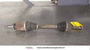 O180684 Gebruikte steekas links-voor Renault Twingo