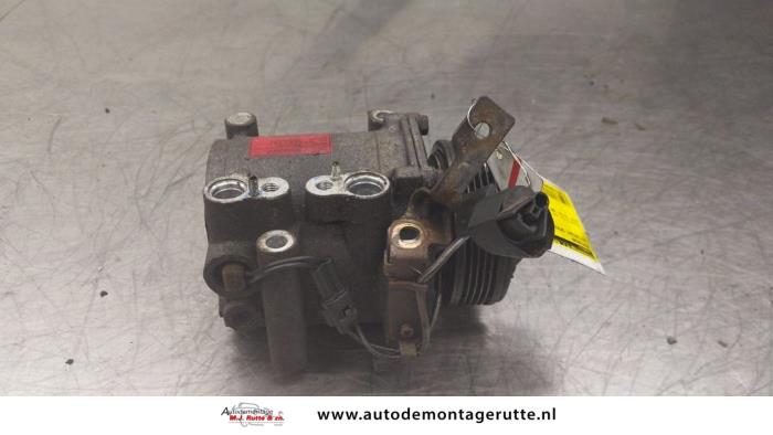 Gebruikte Pomp Airco Mitsubishi Space Star O180752