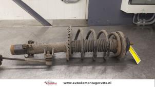 O180769 Gebruikte veerpoot links-voor Volkswagen Transporter