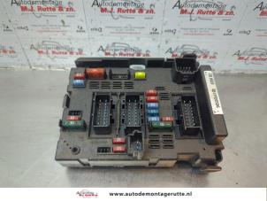 O180858 Gebruikte zekeringkast Peugeot 307