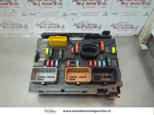 O180862 Gebruikte zekeringkast Peugeot 207
