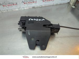 O180878 Gebruikte achterklep slotmechaniek BMW 3-Serie