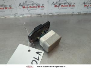 O180896 Gebruikte kachel weerstand Mazda Demio
