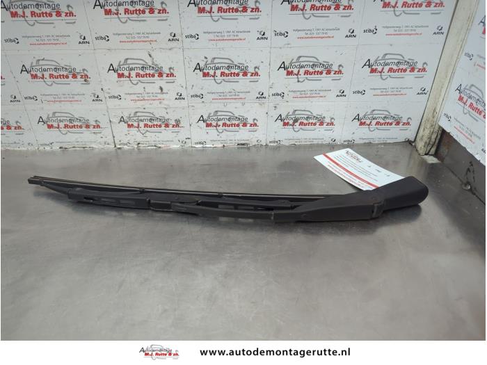 Gebruikte Ruitenwisserarm achter Hyundai Matrix O181005