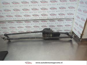 O181006 Gebruikte ruitenwismotor+mechaniek Iveco Daily