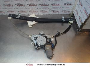 O181022 Gebruikte ruitmechaniek 4deurs links-achter Chevrolet Captiva