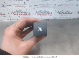 O181056 Gebruikte schakelaar esp Chevrolet Captiva
