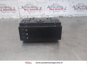 O181057 Gebruikte klok (tijd) Chevrolet Captiva