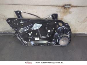 O181045 Gebruikte ruitmechaniek 4deurs links-voor Volkswagen Passat