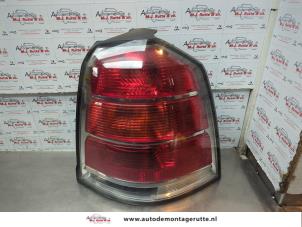 O181117 Gebruikte achterlicht rechts Opel Zafira