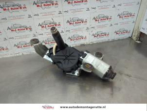 O181151 Gebruikte ruitenwissermotor achter Volvo XC90