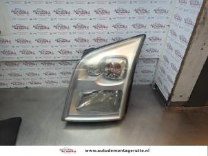 O181217 Gebruikte koplamp links Ford Transit
