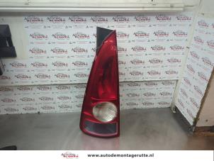 O181219 Gebruikte achterlicht links Renault Espace