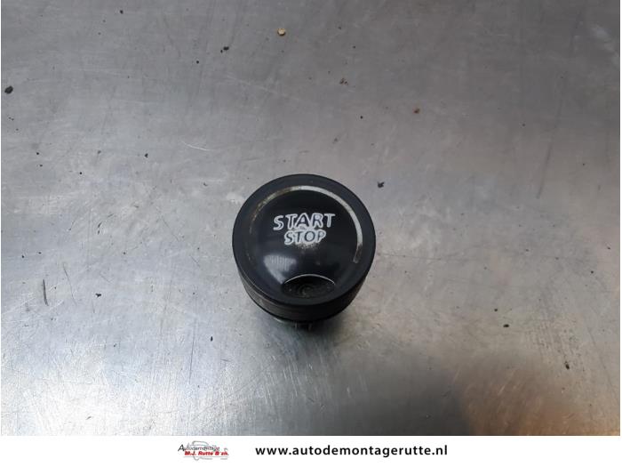 Gebruikte Start/Stop schakelaar Renault Espace O181229