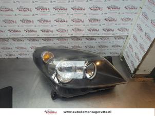 O181264 Gebruikte rechter koplamp Opel Astra