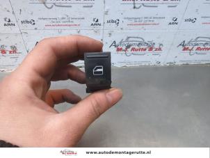 O181288 Gebruikte elektrisch raam schakelaar Volkswagen Passat