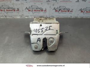 O181309 Gebruikte slotmechaniek achterklep Mercedes A-Klasse
