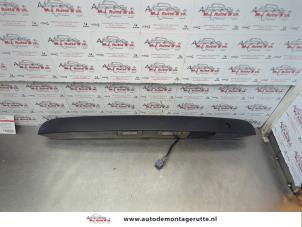 O181327 Gebruikte achterklep handgreep Volkswagen Caddy