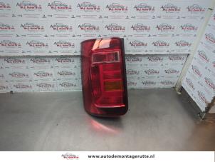 O181330 Gebruikte achterlicht links Volkswagen Caddy
