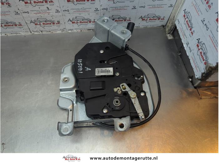 Gebruikte Slotmechaniek achterdeur Bus-Bestel Volkswagen Caddy O181342