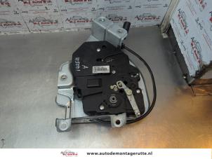 O181342 Gebruikte slotmechaniek achterdeur bus-bestel Volkswagen Caddy