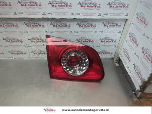O181383 Gebruikte achterlicht links Volkswagen Passat