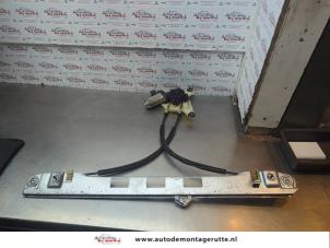 O181389 Gebruikte raammechaniek 2deurs links-voor Opel Movano