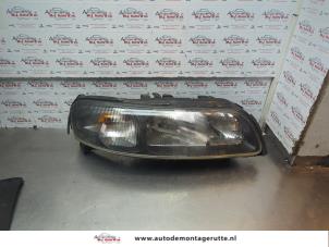 O181429 Gebruikte koplamp rechts Volvo V70