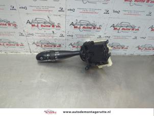 O181501 Gebruikte pinker schakelaar Daihatsu Sirion