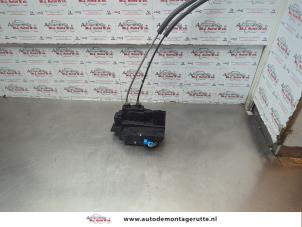 O181514 Gebruikte slotmechaniek portier 4deurs rechts-achter Hyundai I20