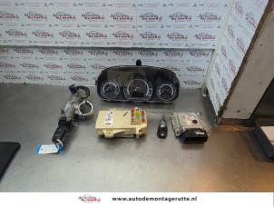 O181517 Gebruikte contactslot + computer Kia Cee'D